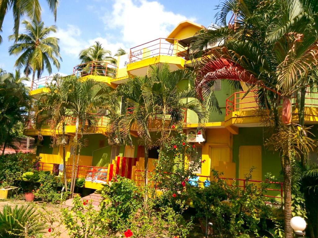 Wavelet Beach Resort Палолем Экстерьер фото